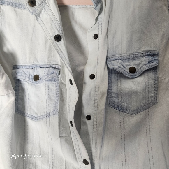 2/$25 LIFE IN PROGRESS SNAP FRONT TOP SMALL - Picture 4 of 5